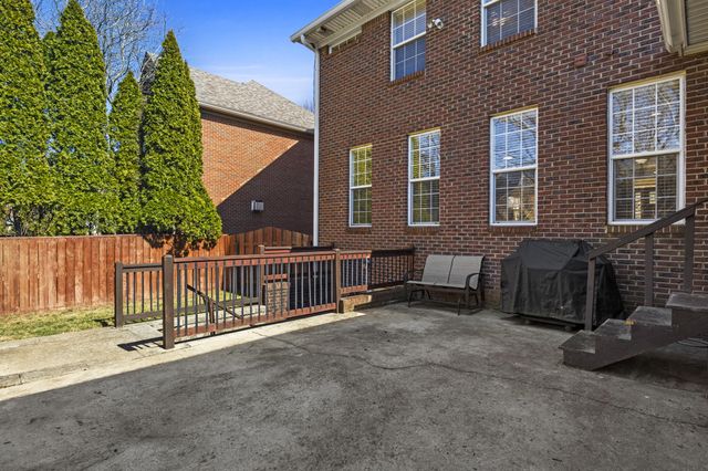 2109 Sedalia Lane, Lexington, KY 40513