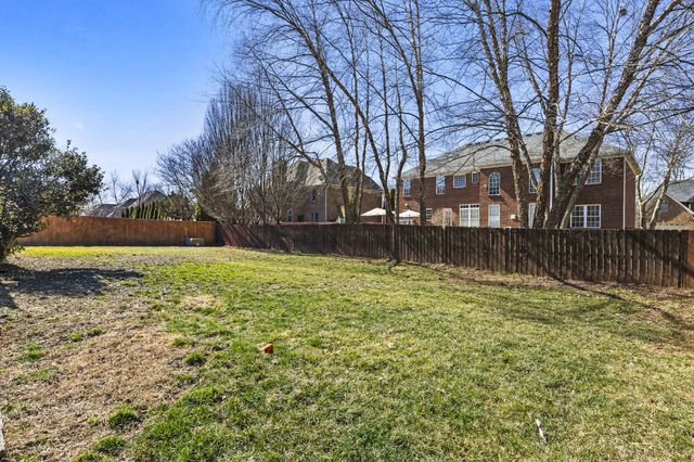 2109 Sedalia Lane, Lexington, KY 40513