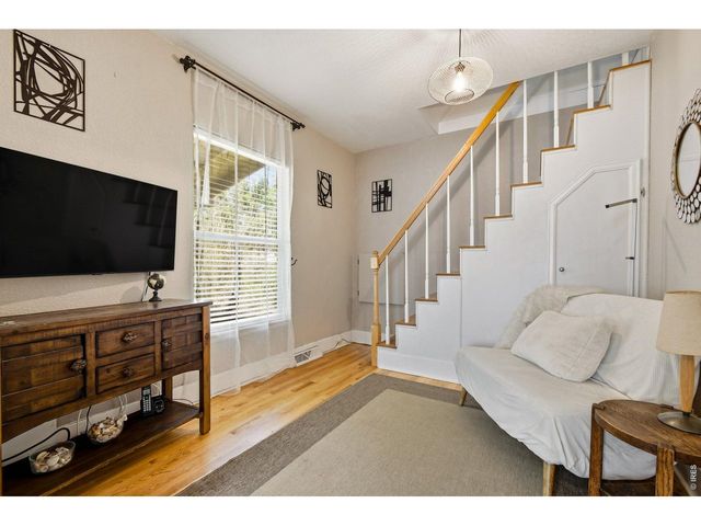 4810 Knox Ct, Denver, CO 80221