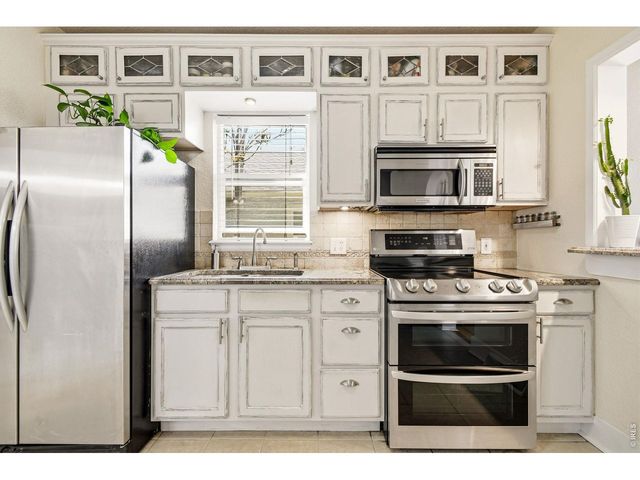 4810 Knox Ct, Denver, CO 80221