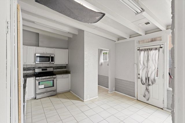 1115 Morris Street NE, Albuquerque, NM 87112