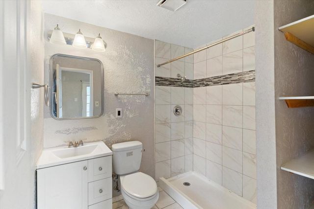 1115 Morris Street NE, Albuquerque, NM 87112