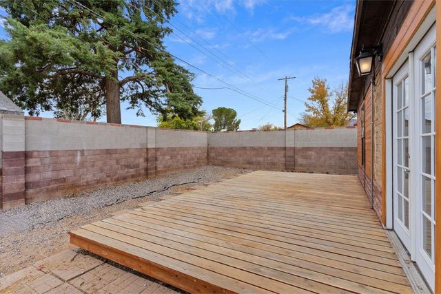 1115 Morris Street NE, Albuquerque, NM 87112