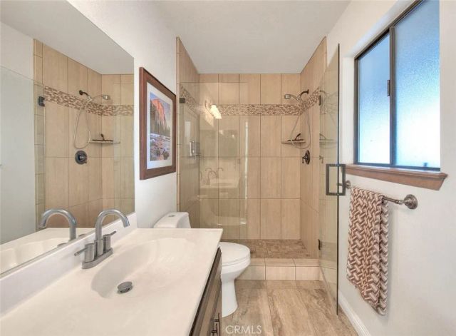 7821 Lyons, Hesperia, CA 92345