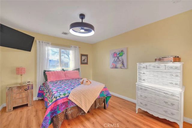 7821 Lyons, Hesperia, CA 92345