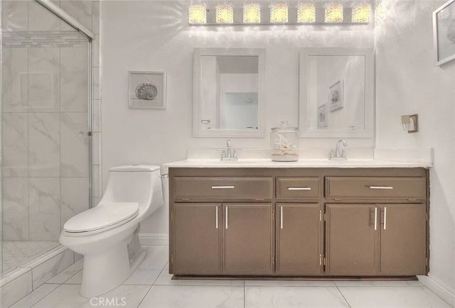 7821 Lyons, Hesperia, CA 92345