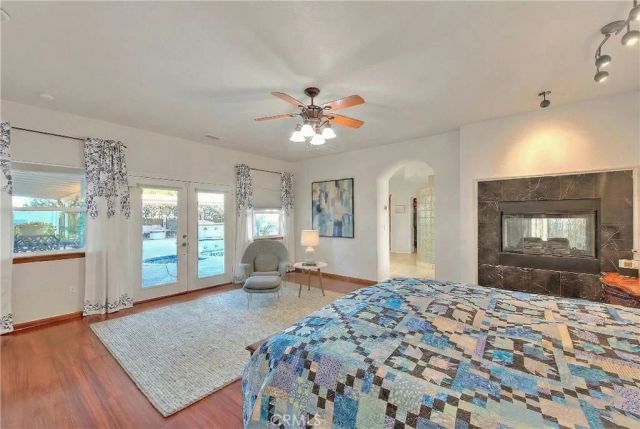 7821 Lyons, Hesperia, CA 92345