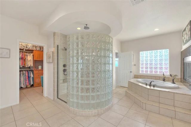 7821 Lyons, Hesperia, CA 92345