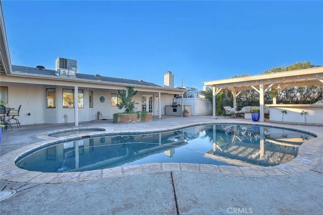 7821 Lyons, Hesperia, CA 92345