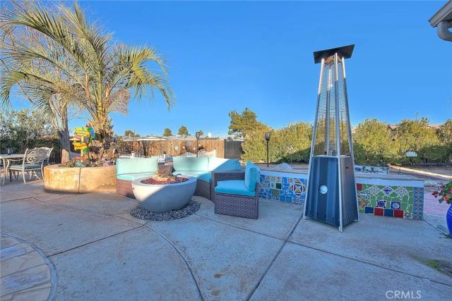 7821 Lyons, Hesperia, CA 92345