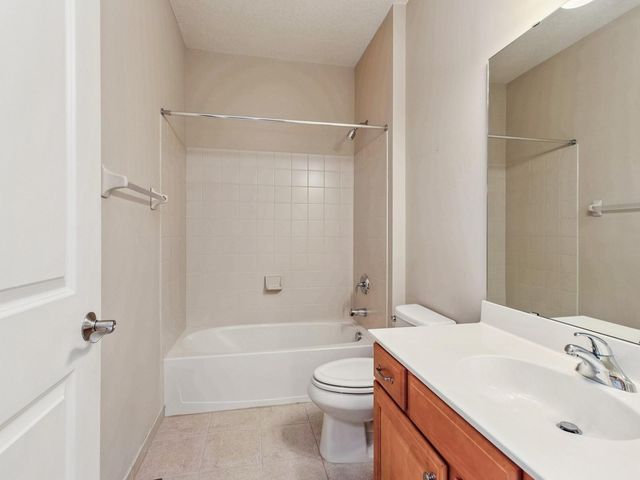 4902 Steeplechase Court 35, Eagan, MN 55122