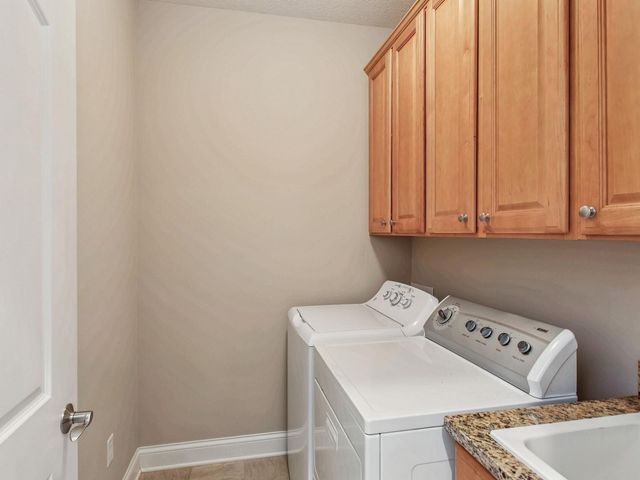 4902 Steeplechase Court 35, Eagan, MN 55122