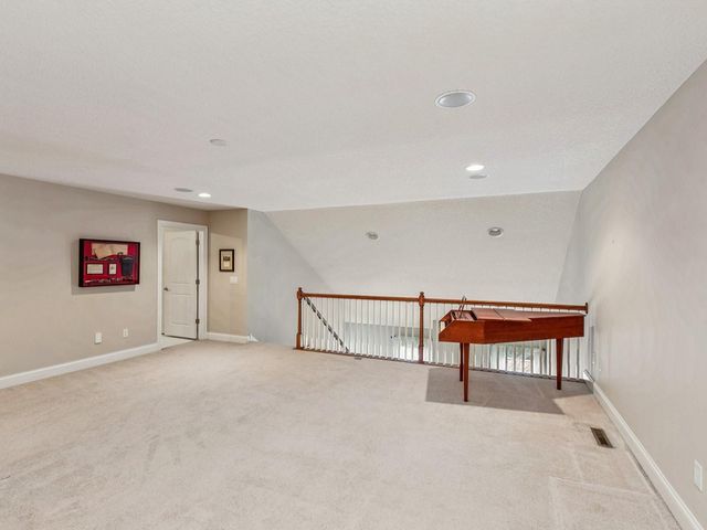 4902 Steeplechase Court 35, Eagan, MN 55122