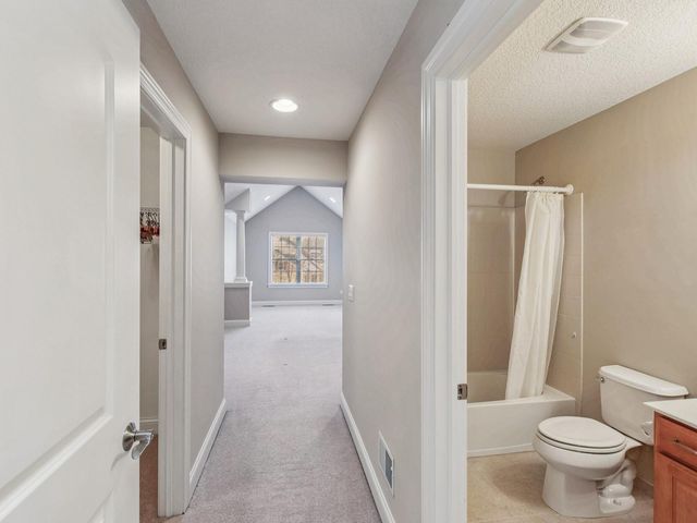 4902 Steeplechase Court 35, Eagan, MN 55122