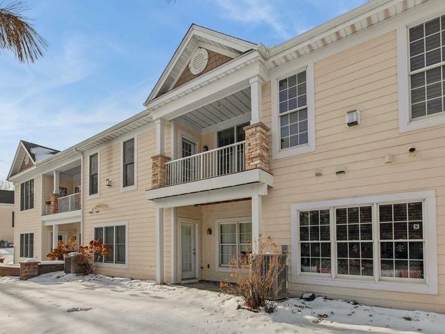 4902 Steeplechase Court 35, Eagan, MN 55122