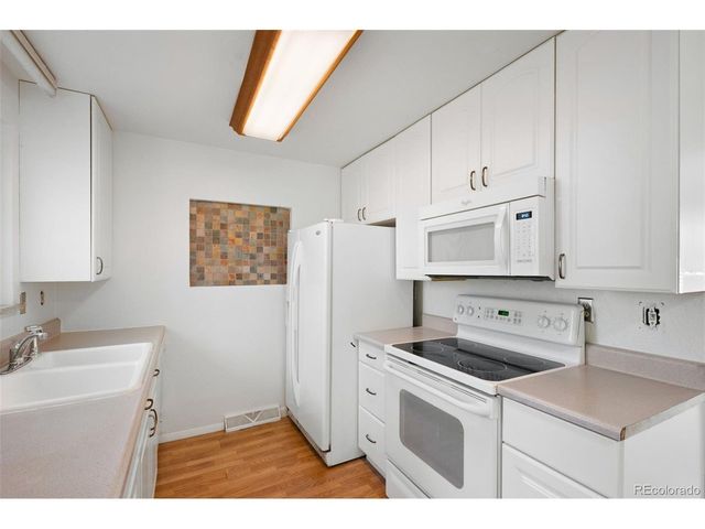 771 Xenon St, Lakewood, CO 80401