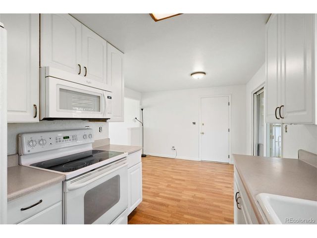 771 Xenon St, Lakewood, CO 80401