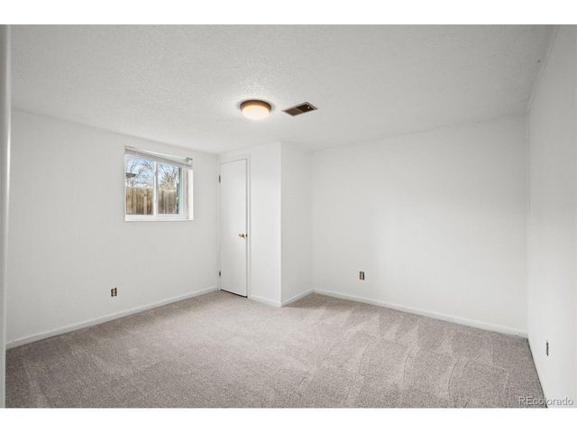 771 Xenon St, Lakewood, CO 80401