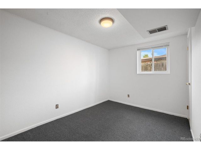 771 Xenon St, Lakewood, CO 80401