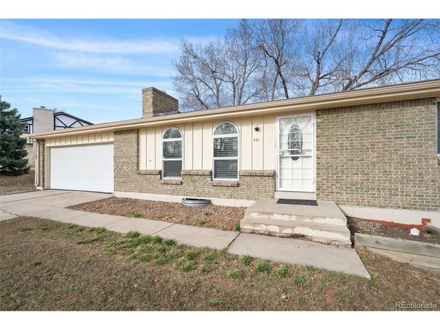 771 Xenon St, Lakewood, CO 80401