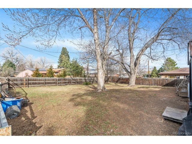 771 Xenon St, Lakewood, CO 80401