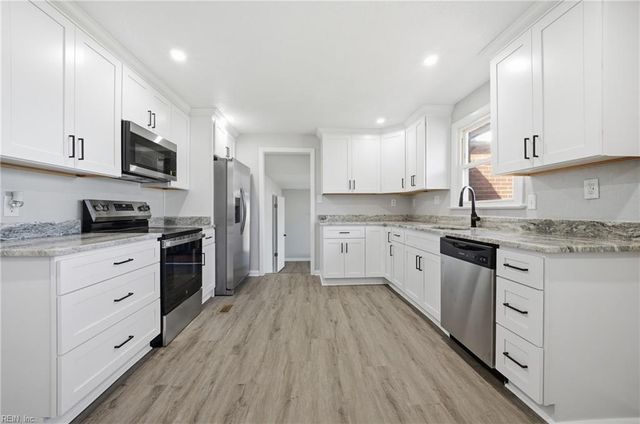 3813 Magnolia DR, Portsmouth, VA 23703