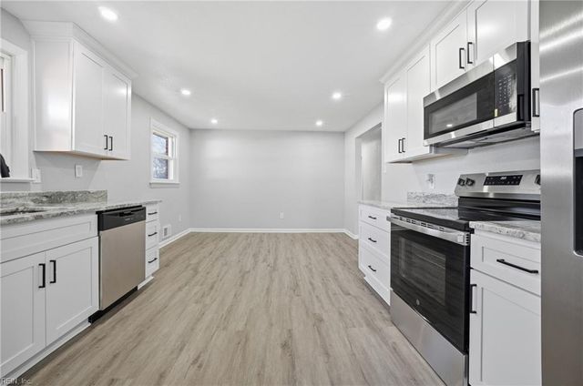 3813 Magnolia DR, Portsmouth, VA 23703