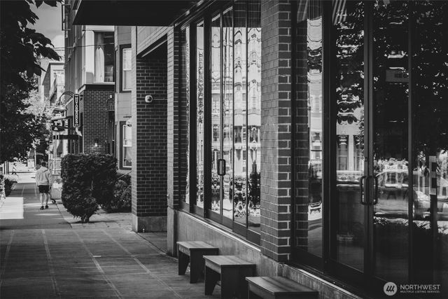 730 A Broadway E, Seattle, WA 98102