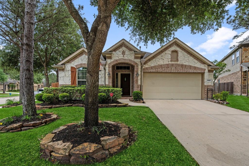 13839 Slate Mountain Lane, Houston, TX 77044