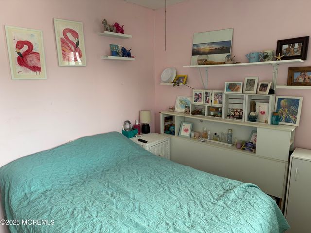 242 Bay Stream Drive, Toms River, NJ 08753