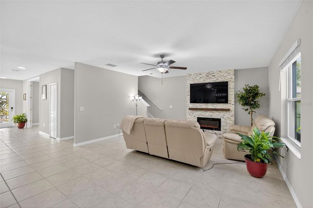 13033 MAJESTIC GARDEN LANE, Riverview, FL 33579