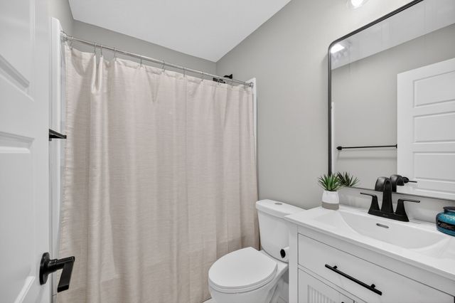 512 NW Applewood Street, Ankeny, IA 50023