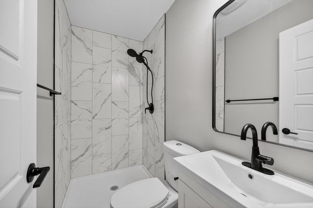 512 NW Applewood Street, Ankeny, IA 50023