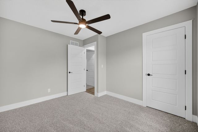 512 NW Applewood Street, Ankeny, IA 50023