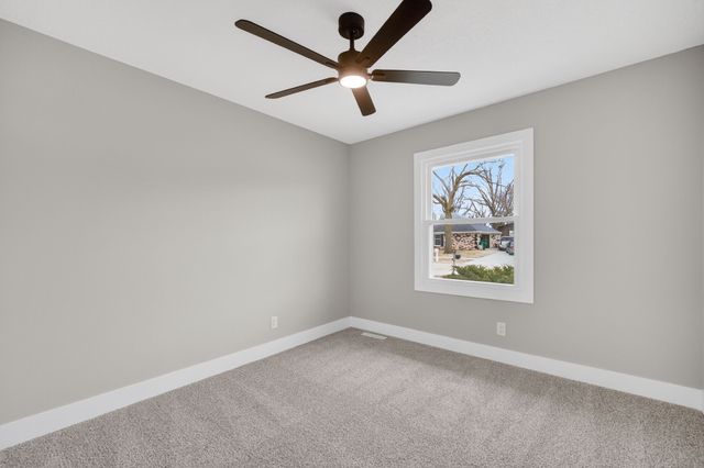 512 NW Applewood Street, Ankeny, IA 50023