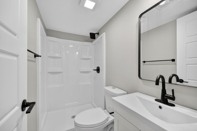 512 NW Applewood Street, Ankeny, IA 50023