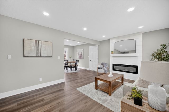 512 NW Applewood Street, Ankeny, IA 50023