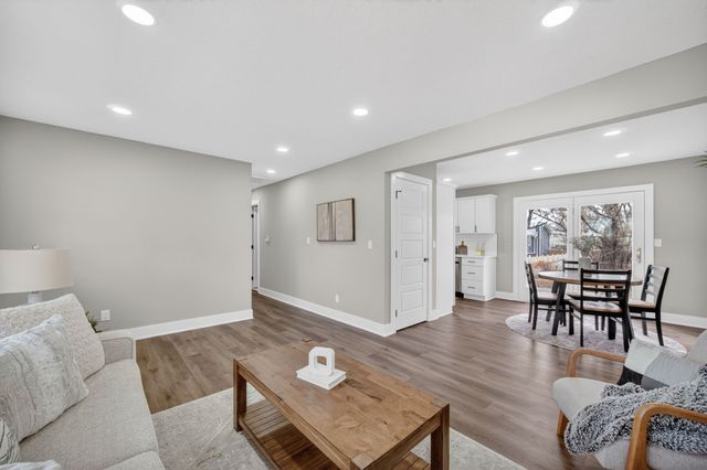 512 NW Applewood Street, Ankeny, IA 50023