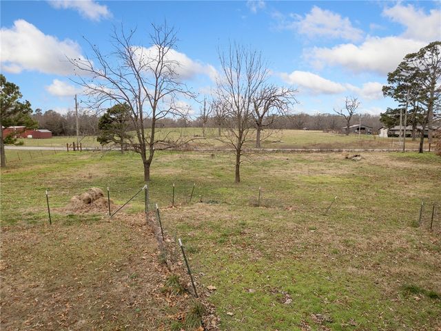 8049 N 7 Highway, Harrison, AR 72601