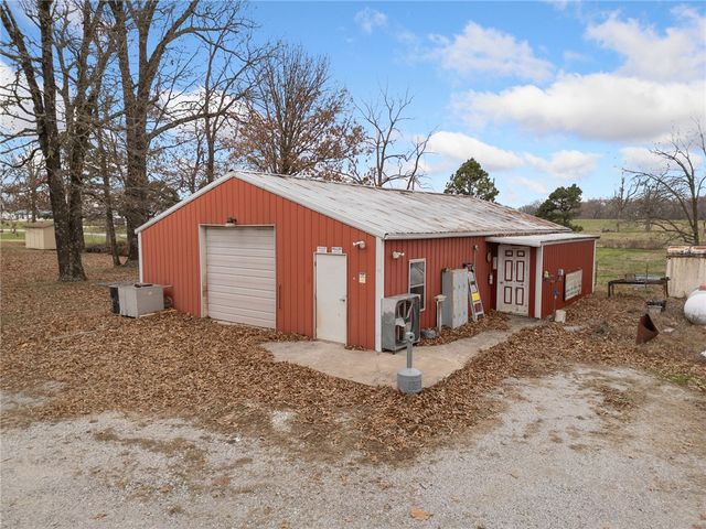 8049 N 7 Highway, Harrison, AR 72601