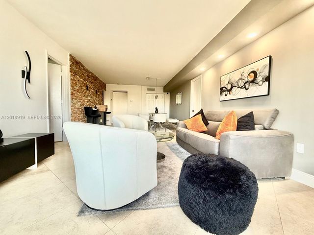 3701 N Country Club Dr 502, Aventura, FL 33180