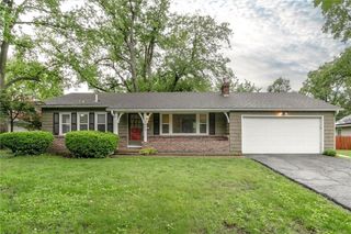 7832 Tomahawk Road, Prairie Village, KS 66208