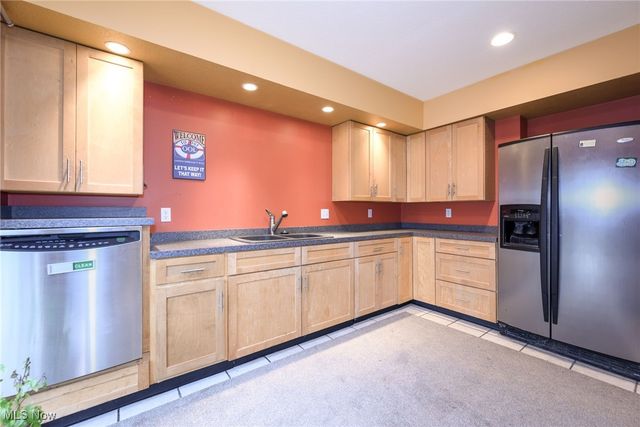 1430 Sunset Way Boulevard, Kent, OH 44240