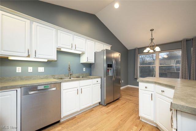 1430 Sunset Way Boulevard, Kent, OH 44240