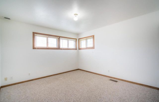 628 Pleasant DRIVE, West Bend, WI 53095