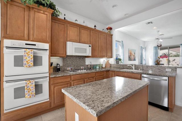 40043 Corte Los Orlanos, Indio, CA 92203