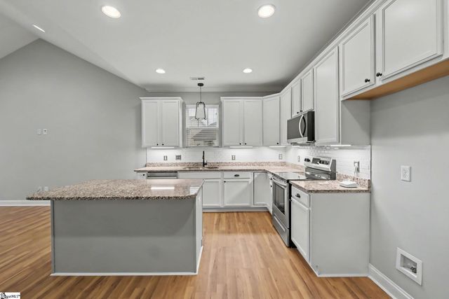 1104 Draycott Road, Simpsonville, SC 29681