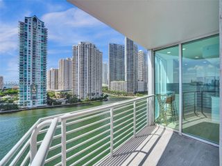325 S Biscayne Blvd 1423, Miami, FL 33131