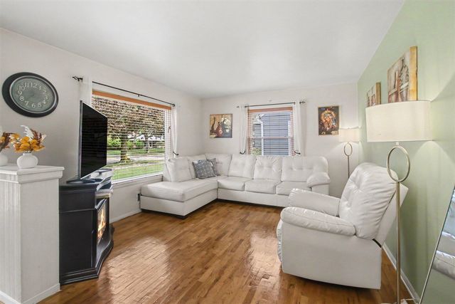154 W 30th Street, Holland, MI 49423