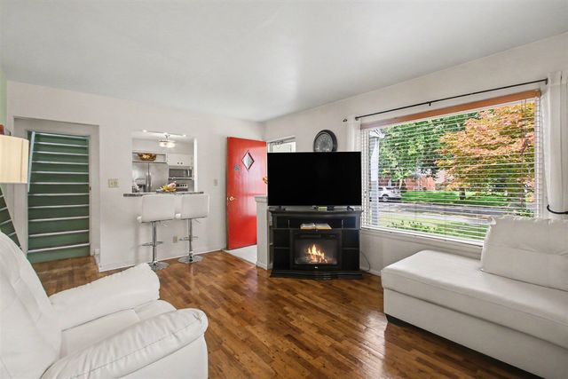 154 W 30th Street, Holland, MI 49423